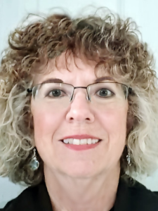 Dee Collins Website Photo Diane Callan Advisor